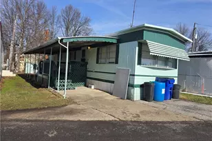 8376 Russell Ln, Loveland, OH 44144 - Photo 1