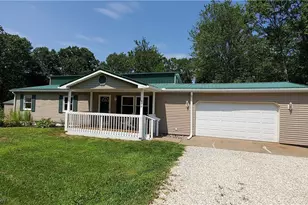 4213 College Hill Rd, Cambridge, OH 43725 - Photo 1