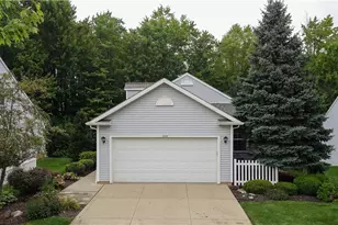 1064 Somerset Ln, Aurora, OH 44202 - Photo 1