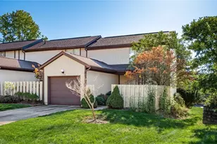 1106 S Slope Bay, Zanesville, OH 43701 - Photo 1