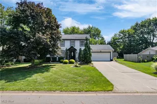 3250 Dunmore Ave NW, Canton, OH 44708 - Photo 1