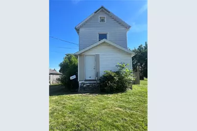 18 W Faith Street, Struthers, OH 44471 - Photo 1