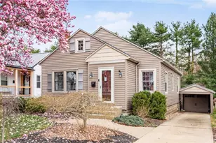 1946 Euclid Ave, Zanesville, OH 43701 - Photo 1