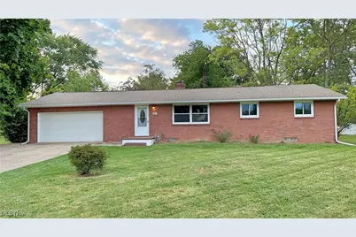 3517 34th Street NE, Canton, OH 44705 - Photo 1