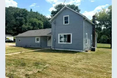 564 Crider Avenue NE, New Philadelphia, OH 44663 - Photo 1