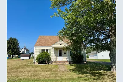 460 Barnett Avenue, Newcomerstown, OH 43832 - Photo 1