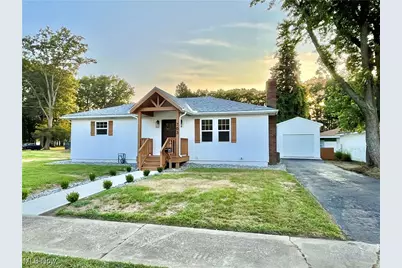 703 Sandusky Street, Conneaut, OH 44030 - Photo 1