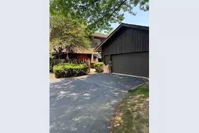 407 Meadowview Drive, Aurora, OH 44202 - Photo 1