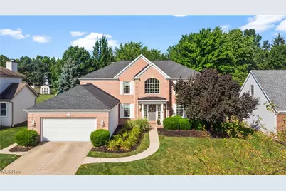 17084 Hampton Chase, Strongsville, OH 44136 - Photo 1