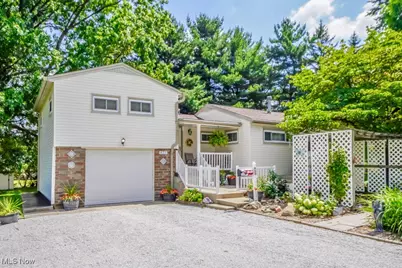 420 Snively Avenue NW, Massillon, OH 44646 - Photo 1