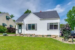 2446 23rd St, Cuyahoga Falls, OH 44223 - Photo 1