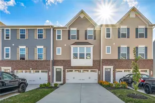 4021 N Steels Cir, Cuyahoga Falls, OH 44223 - Photo 1