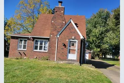 3930 Sunset Boulevard, Youngstown, OH 44512 - Photo 1