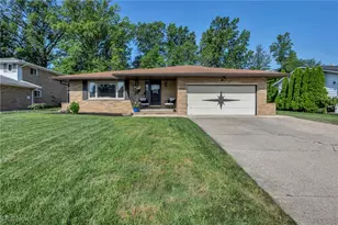 6140 Meadview Dr, Green Hills, OH 44131 - Photo 1