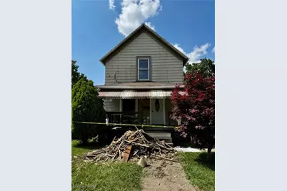 219 Oberlin Road, Elyria, OH 44035 - Photo 1