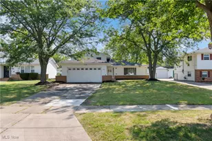 5981 Marra Dr, Huber Heights, OH 44146 - Photo 1