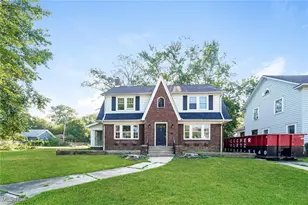 571 Crestview Ave, Akron, OH 44320 - Photo 1