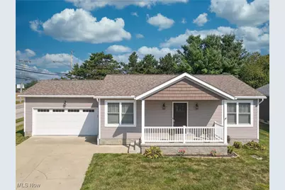 303 Spruce Street, Barberton, OH 44203 - Photo 1