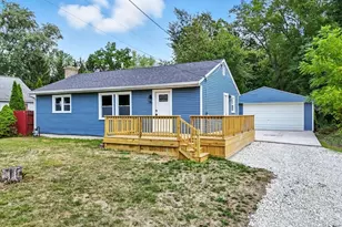 625 N Oakwood Dr, Akron, OH 44312 - Photo 1