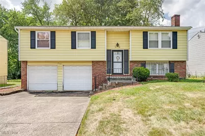 250 Harold Lane, Campbell, OH 44405 - Photo 1