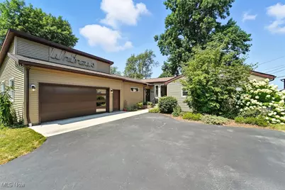 1088 Lake Road, Conneaut, OH 44030 - Photo 1