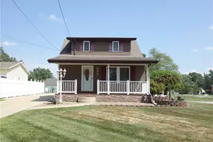 955 Center Rd, New Franklin, OH 44216 - Photo 1