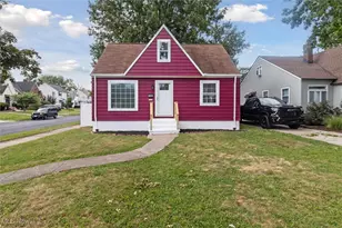 17401 Glenshire Ave, Loveland, OH 44135 - Photo 1