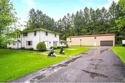 7182 Stewart Sharon Road, Hubbard, OH 44425 - Photo 1