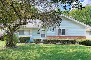 1526 Hilton Dr, Akron, OH 44313 - Photo 1