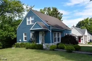 2436 25th St, Cuyahoga Falls, OH 44223 - Photo 1