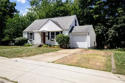 115 Parkview Avenue NW, North Canton, OH 44720 - Photo 1