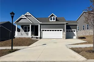 3982 Crst Vw Dr, Green, OH 44685 - Photo 1