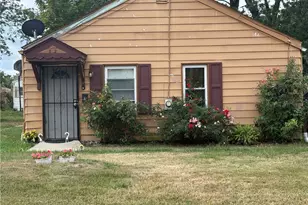 812 Lindsay Ave, Akron, OH 44306 - Photo 1