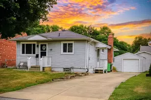 649 E Hopocan Ave, Barberton, OH 44203 - Photo 1