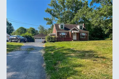 1075 Bacon Avenue, East Palestine, OH 44413 - Photo 1