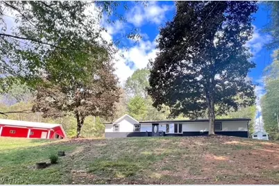 6285 Adams Road NE, New Philadelphia, OH 44663 - Photo 1