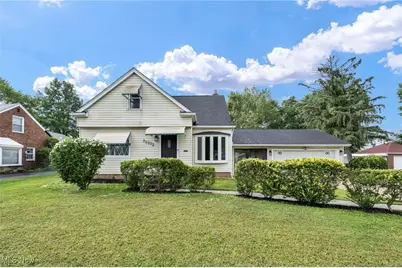 20202 Sumpter Road, Warrensville Heights, OH 44128 - Photo 1