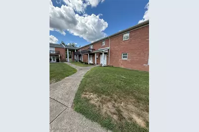 2955 Fairway Lane #G9, Zanesville, OH 43701 - Photo 1