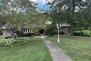 170 Christopher Pl, Zanesville, OH 43701 - Photo 1