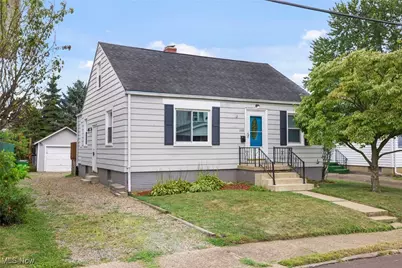 739 Vogel Avenue NE, Massillon, OH 44646 - Photo 1