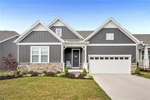 3930 Crst Vw Dr, Uniontown, OH 44685 - Photo 1