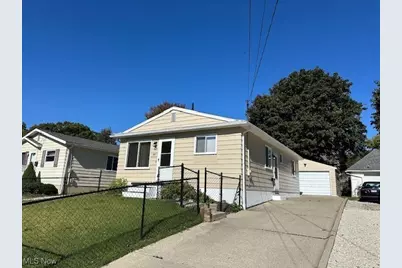 807 Albemarle Avenue, Cuyahoga Falls, OH 44221 - Photo 1