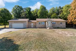 2122 Millerton St SE, Canton, OH 44707 - Photo 1