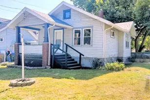 806 Curtis Ave, Cuyahoga Falls, OH 44221 - Photo 1