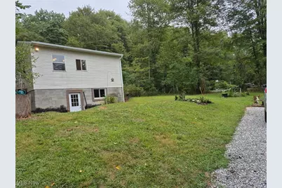 5550 Sandy Avenue SE, East Sparta, OH 44626 - Photo 1