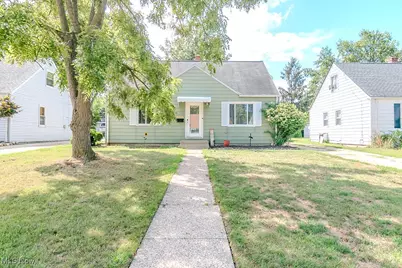 25530 Richards Avenue, Euclid, OH 44132 - Photo 1