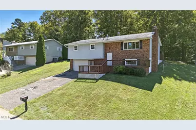 374 Pahlhurst, Parkersburg, WV 26101 - Photo 1