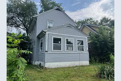 129 E Emerling Avenue, Akron, OH 44301 - Photo 1