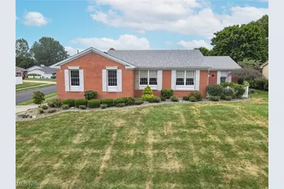 1402 Clinton Street, Niles, OH 44446 - Photo 1