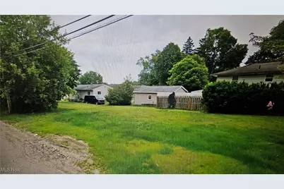 21 29th Street SW, Barberton, OH 44203 - Photo 1